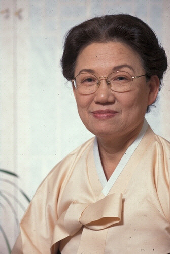 김희진 국가무형문화재 매듭장 명예보유자[문화재청 제공]